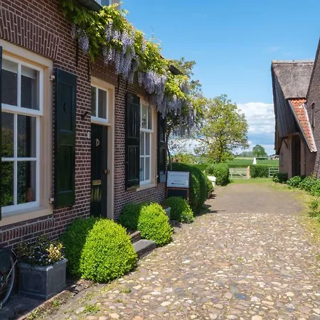 Meestershuis * Bronkhorst